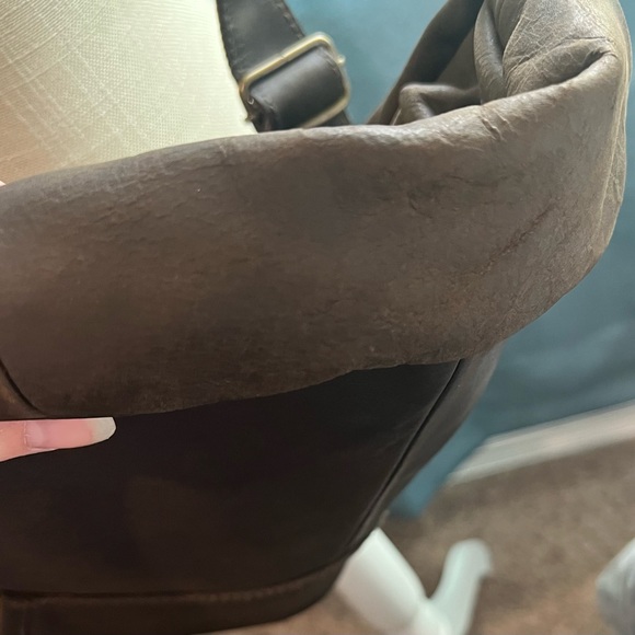 Rothco new leather messenger bag - Picture 5 of 7